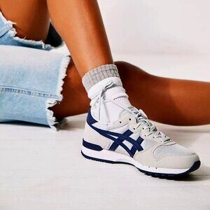 Onitsuka Tiger Alvarado Sneakers  Unisex Size 8; Womens Size 9 1/2 NEW in BOX